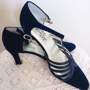 Vintage PM Collection 925 T-Strap Navy Blue Velvet Dress Pumps Size 7